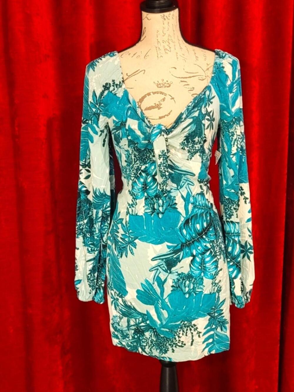 BUNDLE SALE!  GUESS Floral Teal Dress Size L